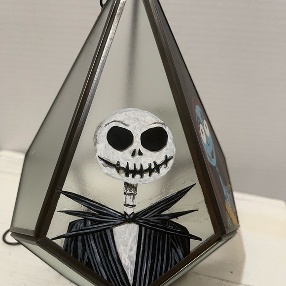 ⭐️🎄Nightmare Before Christmas Glass Terrarium! - Picture 6 of 7